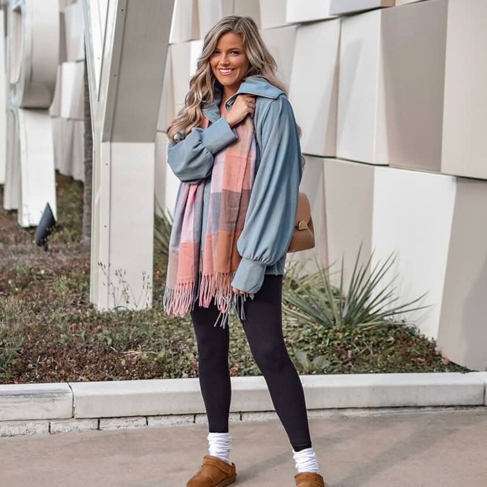 Large scarf